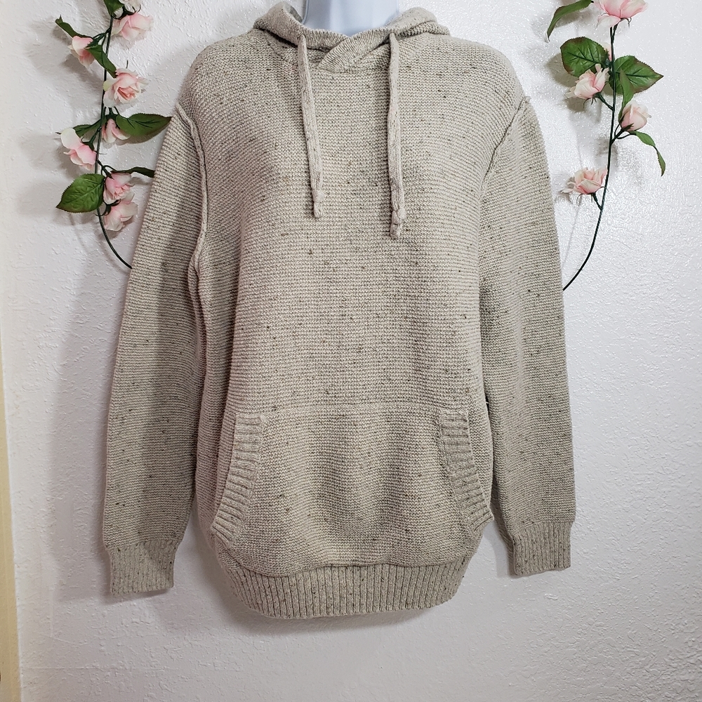 American Eagle outfitters sweater